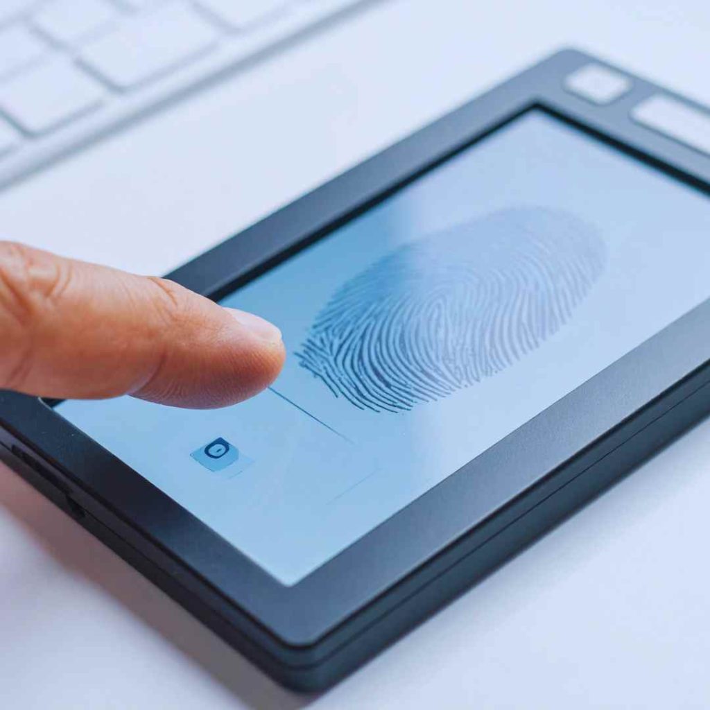 מנעולים חכמים לעסק – אבטחה חכמה בלי לפגוע בנגישות